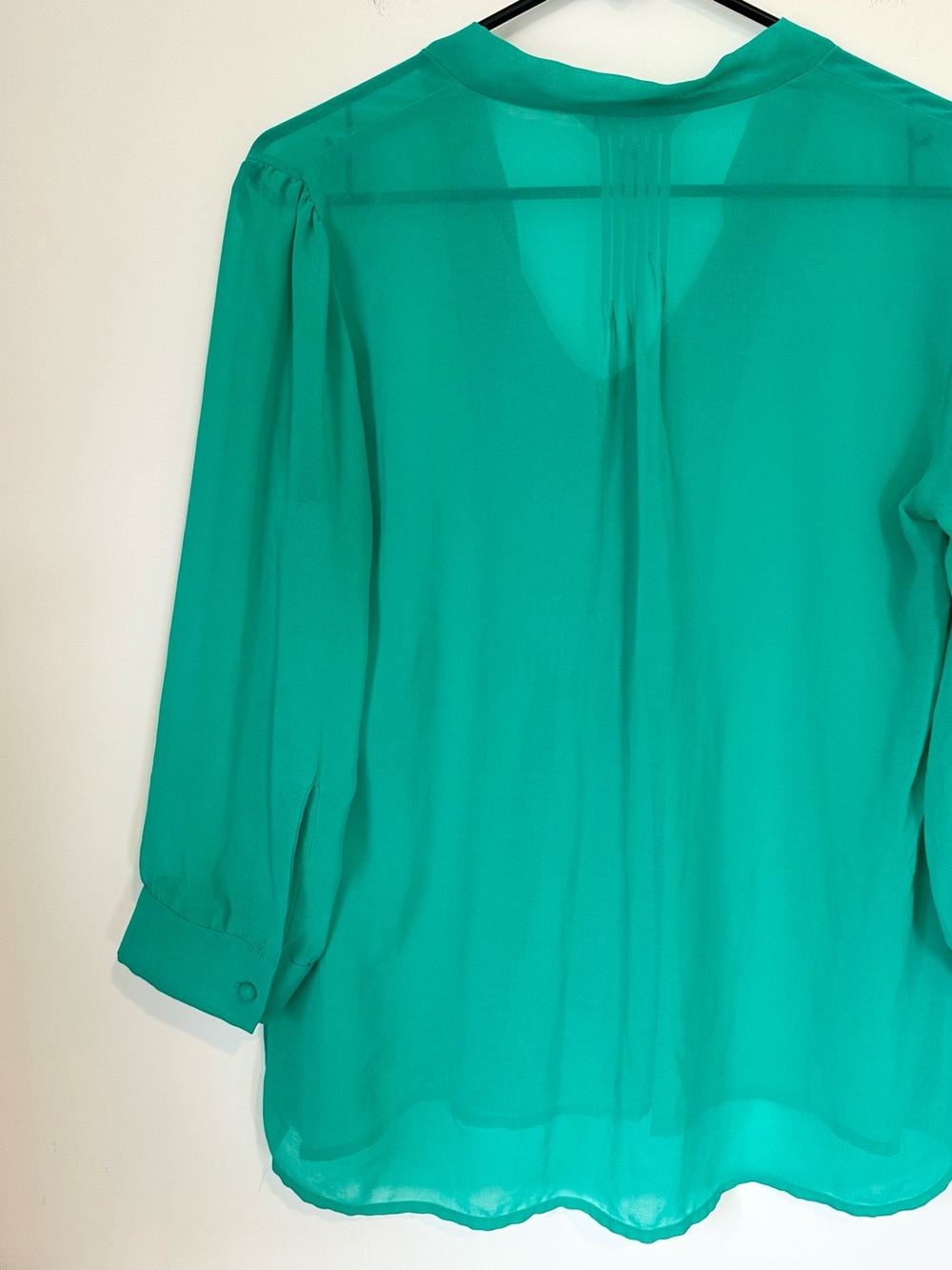 Banana Republic Emerald Green Tie-Neck Blouse - Size: Small - Picture 5 of 8
